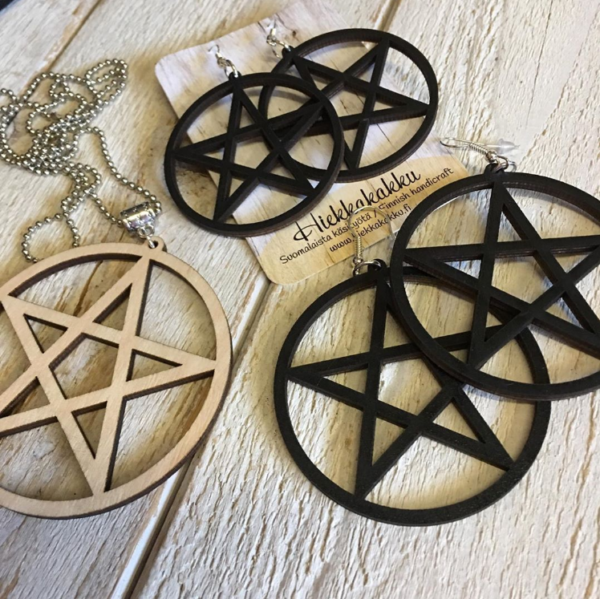 Pentagrammi - Korvakorut